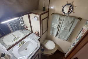 Delta Bliues 48ft Jefferson Yacht For Sale