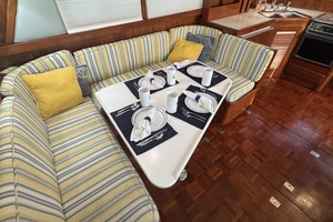 Delta Bliues 48ft Jefferson Yacht For Sale
