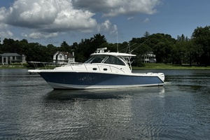 38ft Pursuit Yacht For Sale