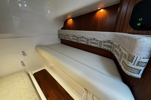 38ft Pursuit Yacht For Sale