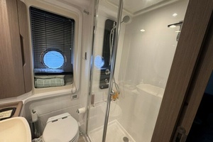 Lady Lau 50ft Azimut Yacht For Sale