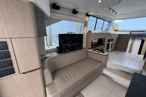 Lady Lau 50ft Azimut Yacht For Sale