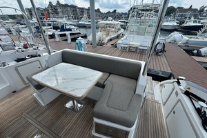 Lady Lau 50ft Azimut Yacht For Sale