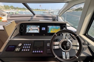 Lady Lau 50ft Azimut Yacht For Sale