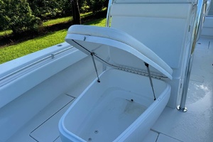 32ft Contender Yacht For Sale
