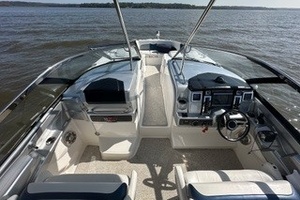 32ft Chaparral Yacht For Sale
