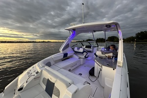 32ft Chaparral Yacht For Sale