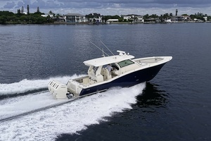Scout 42 Maizey Blue - Exterior Profile