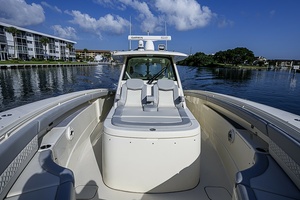 Scout 42 Maizey Blue - Exterior Bow