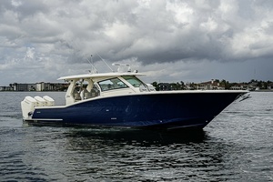 Scout 42 Maizey Blue - Exterior Profile