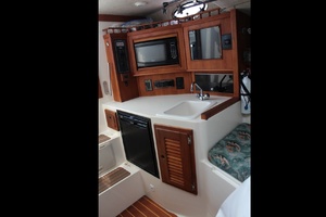 REEL ADDICTION 28ft Carolina Classic Yacht For Sale