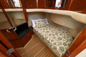 Crown  amp  Water 45ft Sea Ray Yacht For Sale