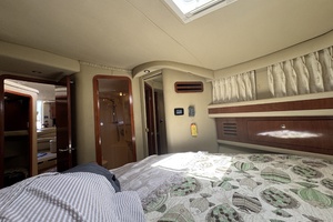 Crown  amp  Water 45ft Sea Ray Yacht For Sale