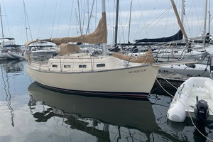 Bermuda Shorts 27ft Island Packet Yacht For Sale