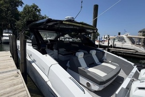 42ft Cruisers Yachts Yacht For Sale