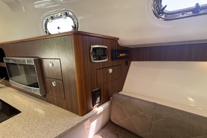 34ft Pursuit Yacht For Sale