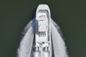 35FT (10.92M) INVINCIBLE