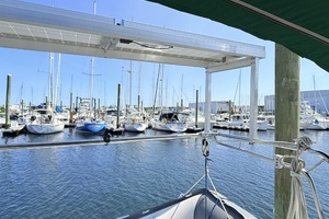 Gusto 37ft Beneteau Yacht For Sale