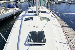 Gusto 37ft Beneteau Yacht For Sale