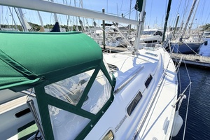 Gusto 37ft Beneteau Yacht For Sale
