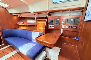 Gusto 37ft Beneteau Yacht For Sale