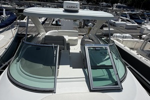 34ft Crownline Yacht For Sale