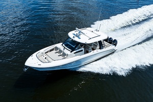 2023 Boston Whaler 350 Realm underway