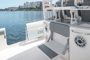 36ft Everglades Yacht For Sale