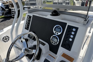 18ft Robalo Yacht For Sale