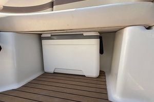 33ft Chaparral Yacht For Sale
