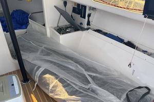 28ft J Boats Yacht For Sale