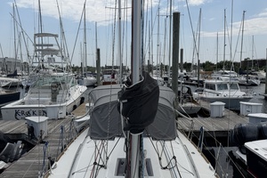 35ft Jeanneau Yacht For Sale