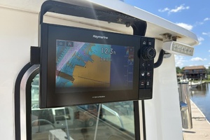 Photo 7227236 for 2018 Parker 2520 XL Sports Cabin  