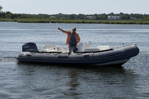 Photo 7227438 for 2012 Zodiac Bayrunner Pro 650  