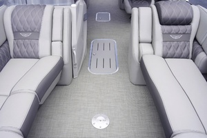 23ft Bennington Yacht For Sale