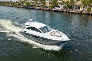 50FT (15.24M) CRUISERS YACHTS