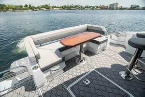 50FT (15.24M) CRUISERS YACHTS
