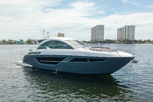 50FT (15.24M) CRUISERS YACHTS yacht for sale