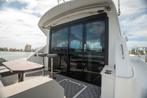 50FT (15.24M) CRUISERS YACHTS