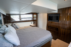 50FT (15.24M) CRUISERS YACHTS