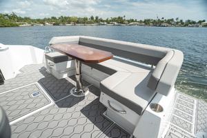 50FT (15.24M) CRUISERS YACHTS