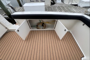 33ft Silverton Yacht For Sale
