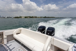 35ft Intrepid Yacht For Sale
