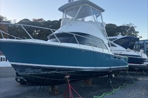 35FT (10.69M) BERTRAM yacht for sale