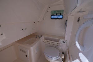 29ft Everglades Yacht For Sale