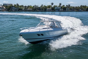 40ft Intrepid Yacht For Sale