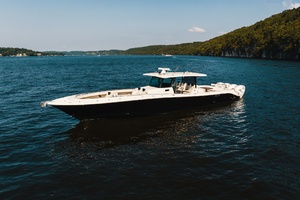 53FT (16.15M) HCB Worth Avenue Yachts