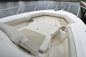 25ft Boston Whaler Yacht For Sale