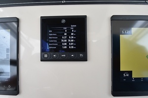 25ft Boston Whaler Yacht For Sale