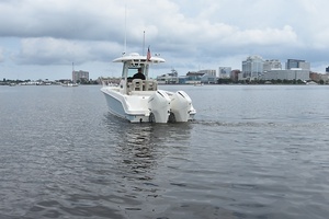 25ft Boston Whaler Yacht For Sale